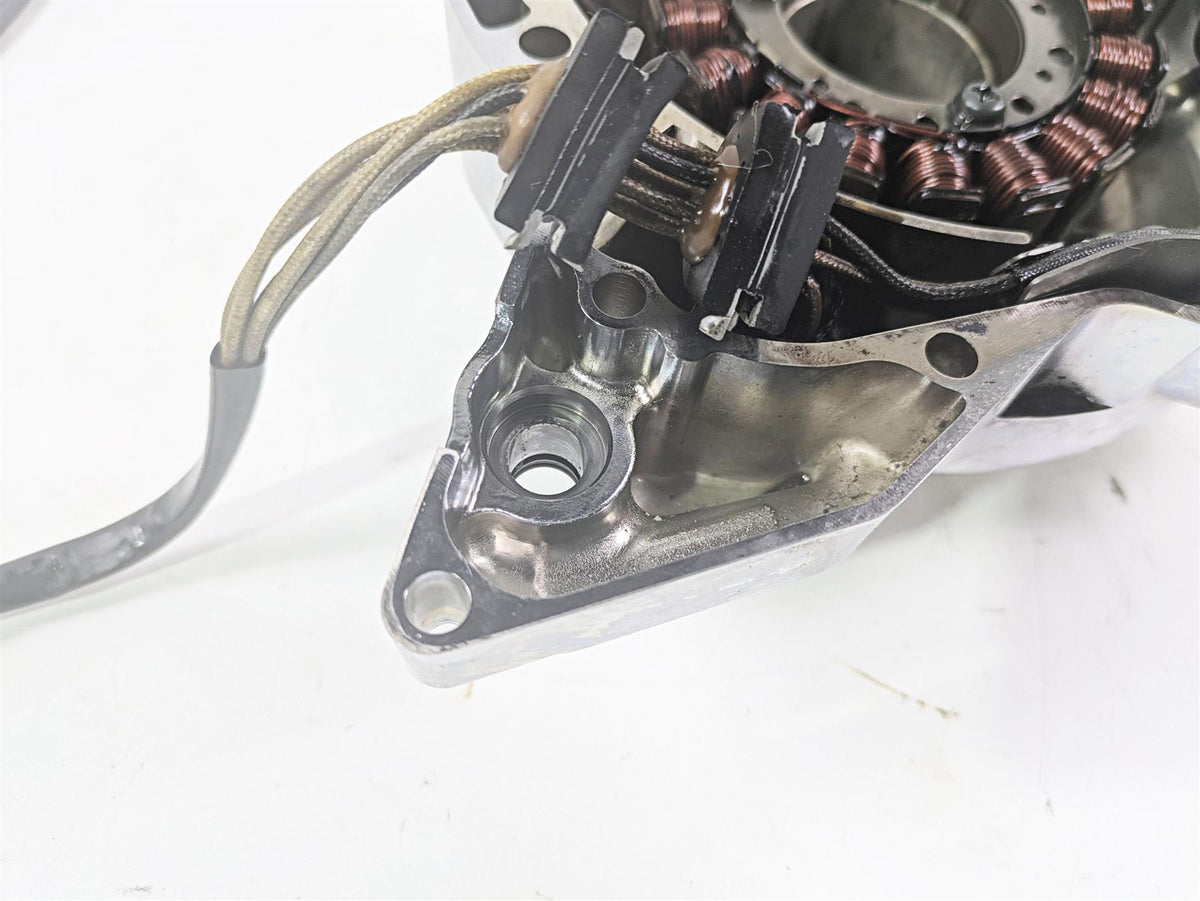 2006 Yamaha XVS650 V-Star Classic Chrome Engine Cover & Stator 4TR-15411-00-00 {{ shop.shopifyCountryName }} - Mototech271