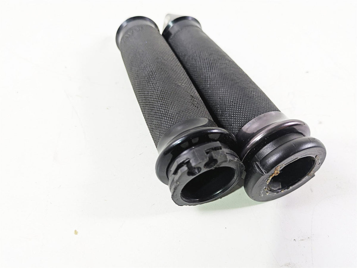 2001 Harley Touring FLHX Street Glide Avon Spike Hand Grip Set Grips 61-0387 {{ shop.shopifyCountryName }} - Mototech271