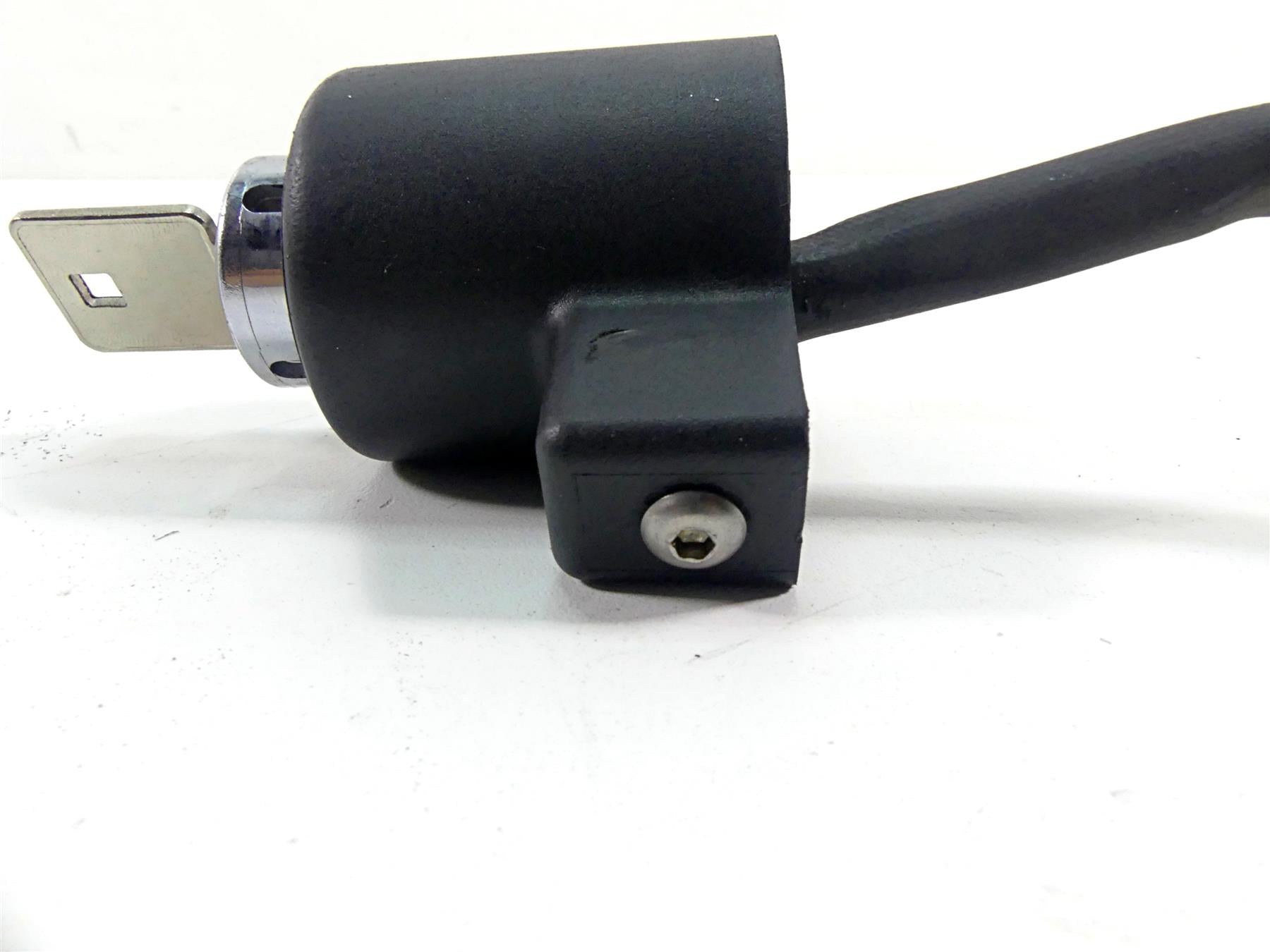 2005 Harley Sportster XL1200 C Ignition Switch Steering Lock Key Set 71441-94 {{ shop.shopifyCountryName }} - Mototech271
