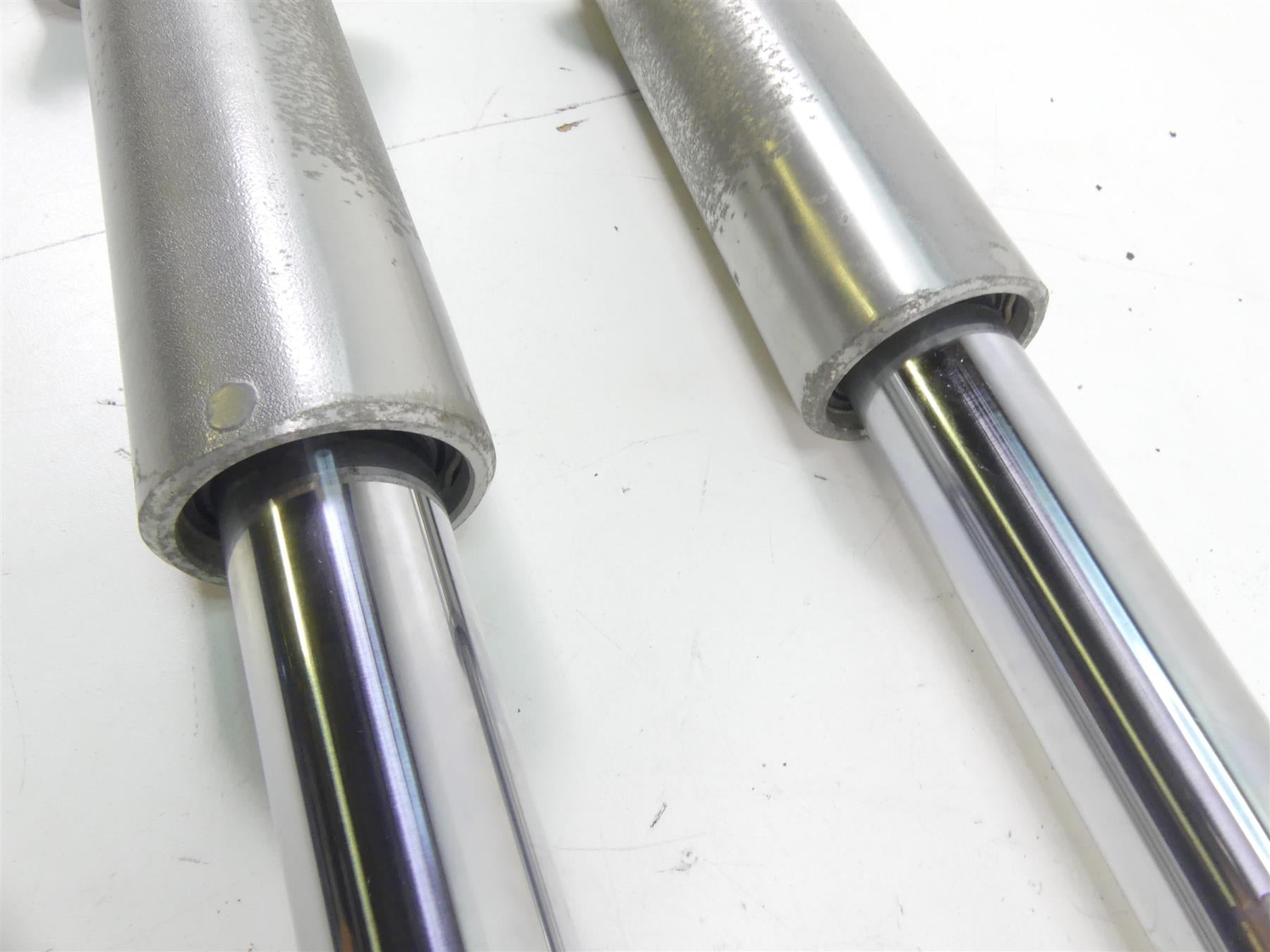 2002 Harley Touring FLHRCI Road King Front 41mm Fork Leg Set 46497-02 46537-02 {{ shop.shopifyCountryName }} - Mototech271