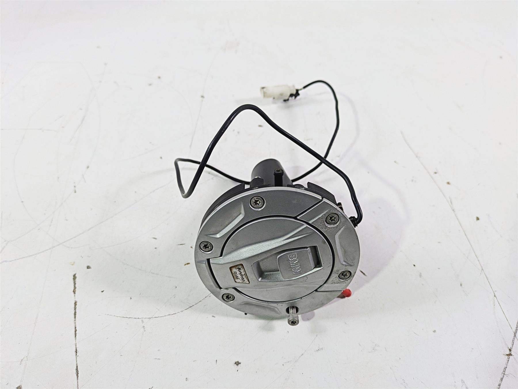 2015 BMW R1200GS Adv K51 Keyless Electronic Fuel Gas Petrol Lid Cap 8552148 | Mototech271