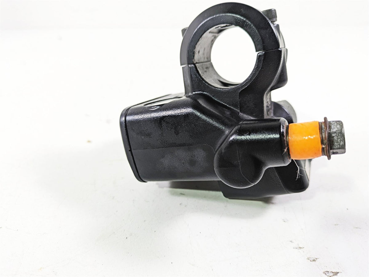 2018 Indian Chieftain Dark Horse Front Brake Master Cylinder 5/8" 1912865 {{ shop.shopifyCountryName }} - Mototech271