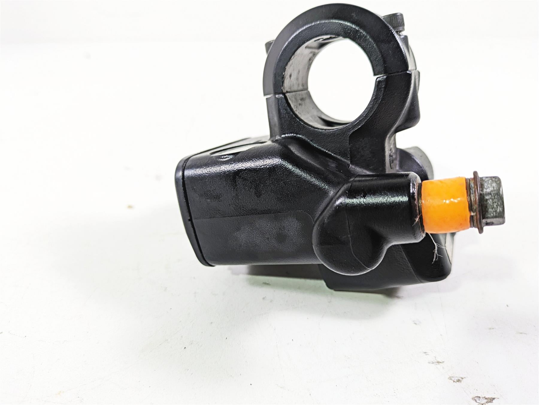 2018 Indian Chieftain Dark Horse Front Brake Master Cylinder 5/8" 1912865 {{ shop.shopifyCountryName }} - Mototech271