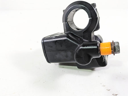 2018 Indian Chieftain Dark Horse Front Brake Master Cylinder 5/8" 1912865 {{ shop.shopifyCountryName }} - Mototech271