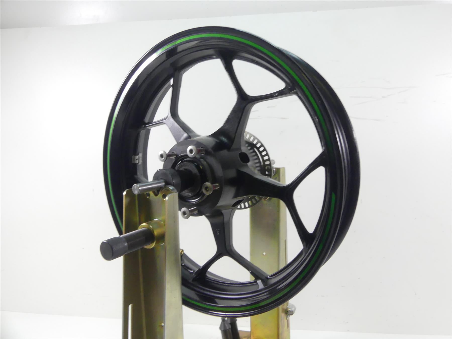 2019 Kawasaki ZX1400 ZX-14R Ninja Straight Front Wheel Rim 17x3.5 41073-0573 {{ shop.shopifyCountryName }} - Mototech271
