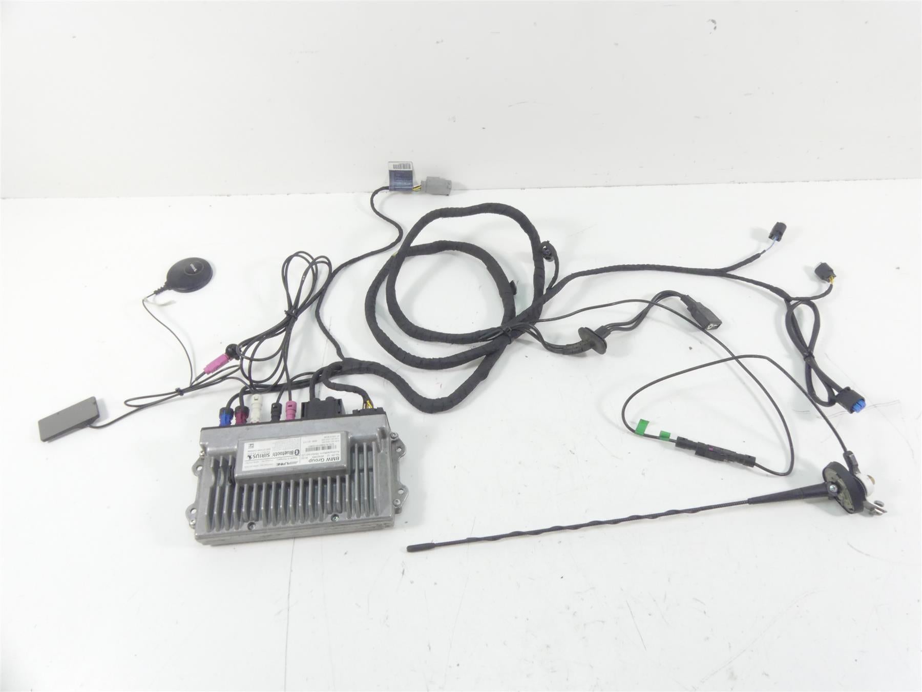 2017 BMW R1200RT K52 Alpine Radio Amplifier Antenna Wiring Set 65128542065 | Mototech271