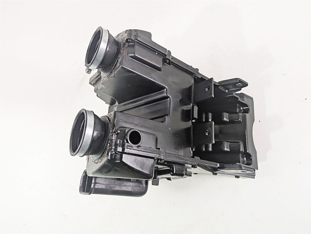 2013 Triumph Bonneville Air Box Cleaner Breather Filter T2209357 T2209356 {{ shop.shopifyCountryName }} - Mototech271