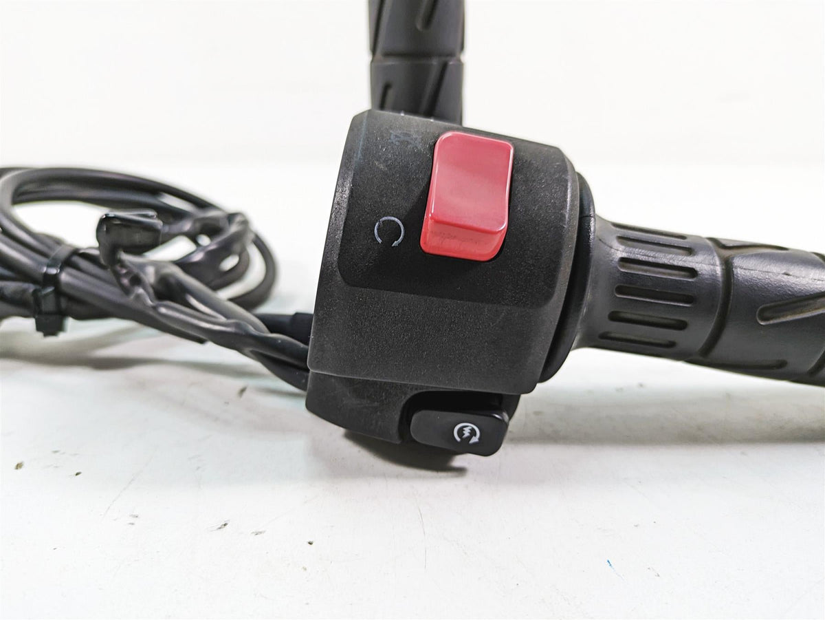 2016 Kawasaki Ninja EX300 Right Hand Control Switch 46091-0205 46091-0484 {{ shop.shopifyCountryName }} - Mototech271