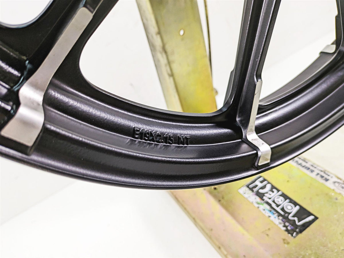 2017 Harley XL883 N Sportster Iron Straight 19x2.15 Front Wheel 9 Spoke 43300394 {{ shop.shopifyCountryName }} - Mototech271