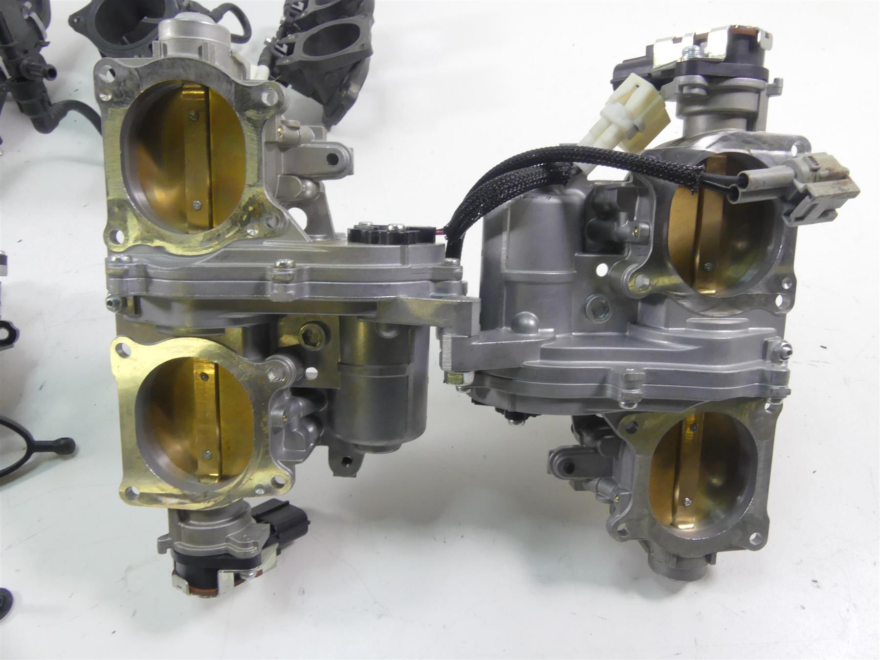 2020 Ducati Panigale 1100 V4 S SBK Mikuni Throttle Body + Air Box Set 28221212B {{ shop.shopifyCountryName }} - Mototech271