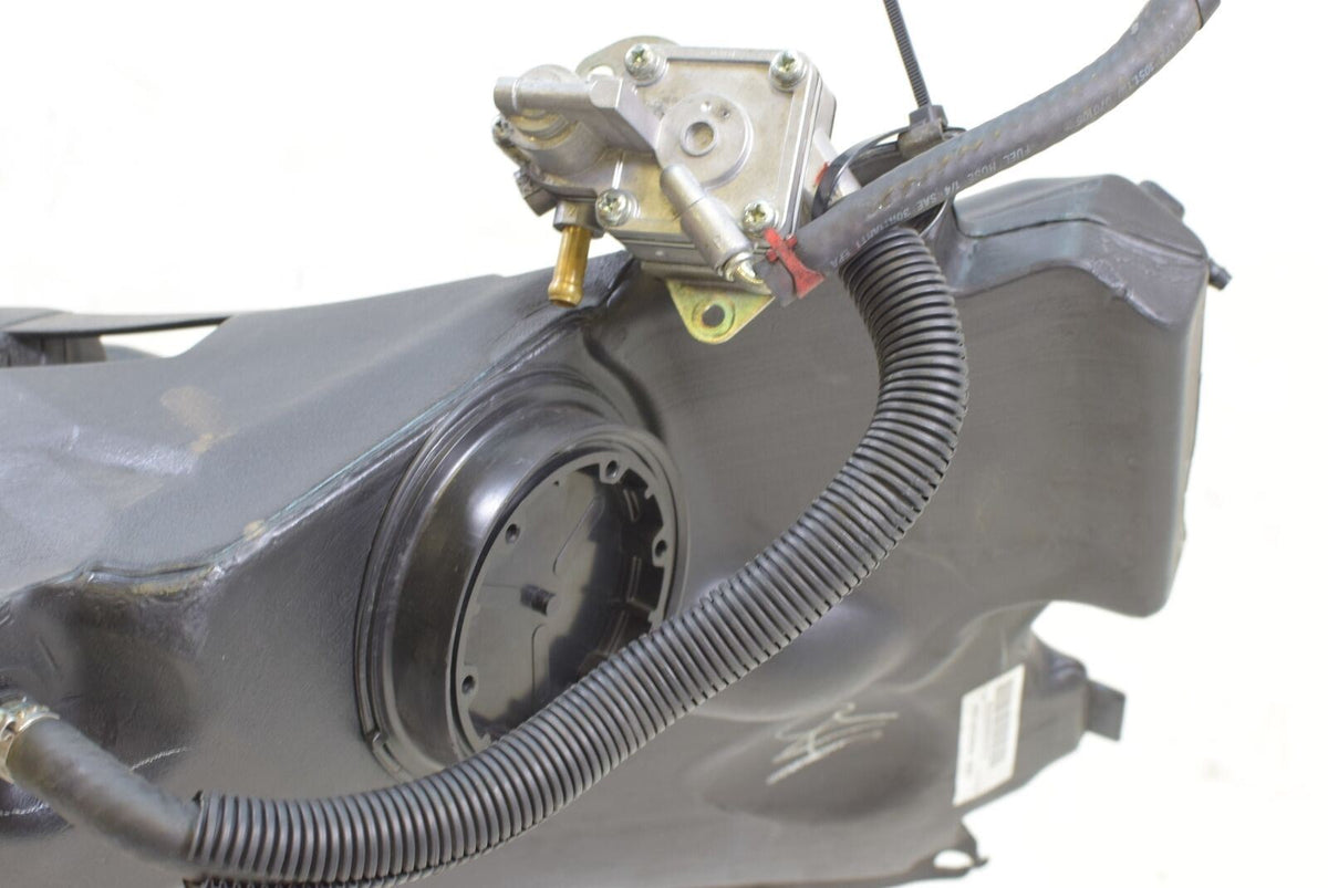 2009 Ski-Doo Summit Everest 800R PTEK Fuel Gas Petrol Tank 513033534 {{ shop.shopifyCountryName }} - Mototech271