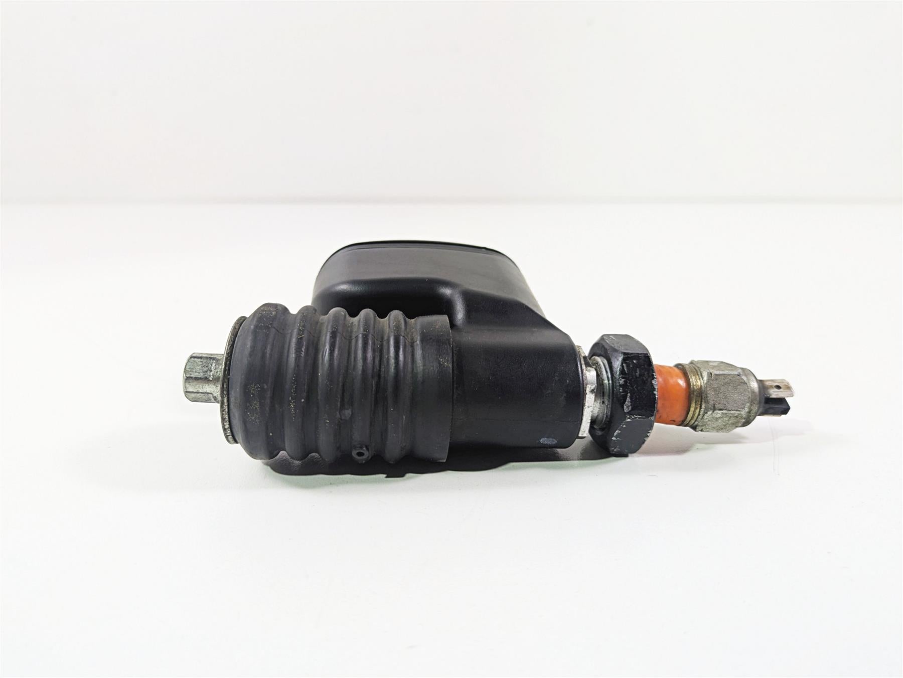 2009 Harley FXDC Dyna Super Glide Rear Brake Master Cylinder 42474-06C {{ shop.shopifyCountryName }} - Mototech271