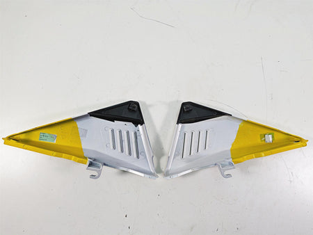 2020 Moto Guzzi V85 TT Adventure Triangle Side Cover Yellow Sahara 2H003214000Z1 {{ shop.shopifyCountryName }} - Mototech271