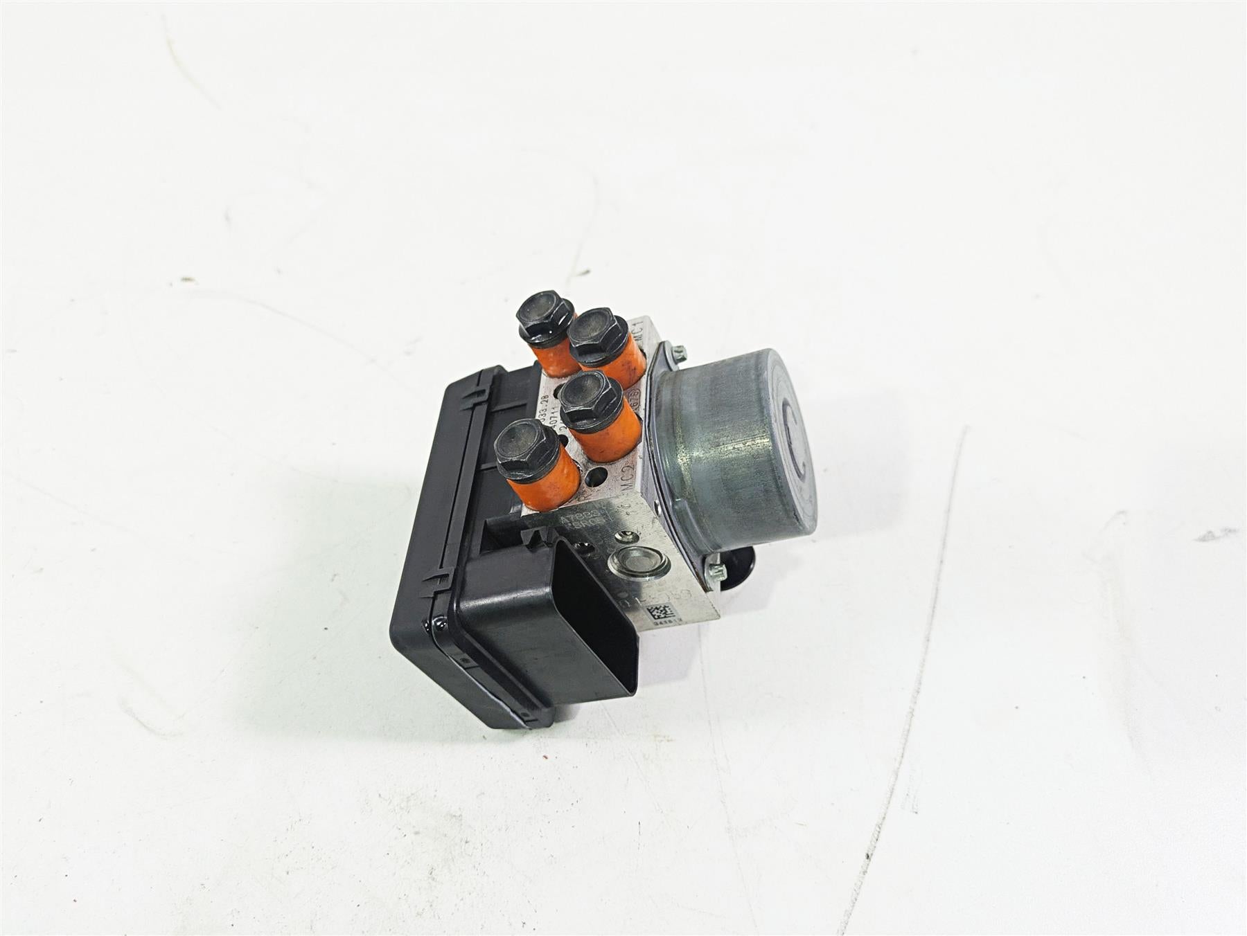 2015 Ducati Hypermotard 821 SP Abs Brake Pump Control Module 54240402A 54240332B {{ shop.shopifyCountryName }} - Mototech271