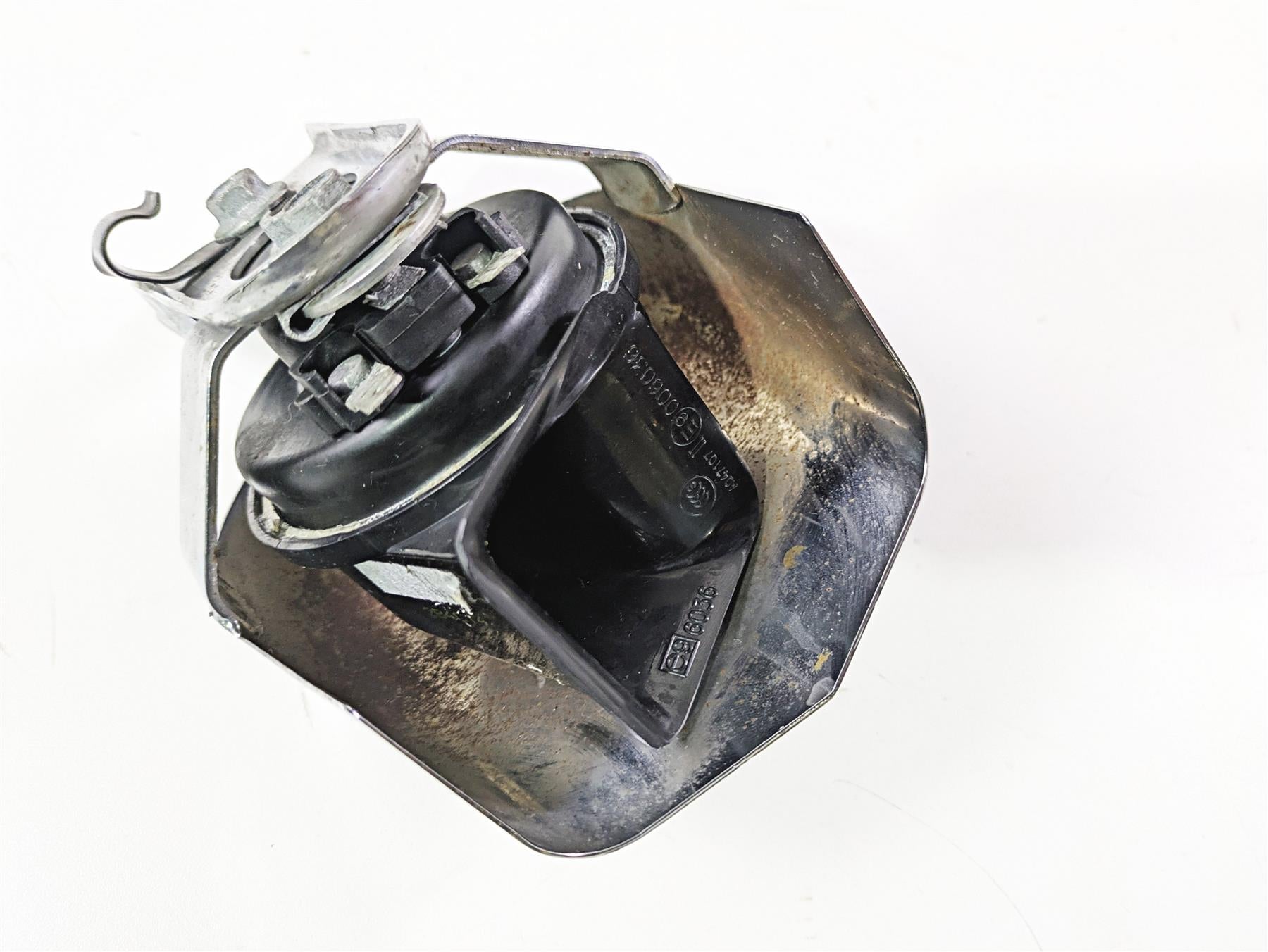 2015 Harley FXDF Dyna Fat Bob Horn & Chrome Cover 61300478A {{ shop.shopifyCountryName }} - Mototech271
