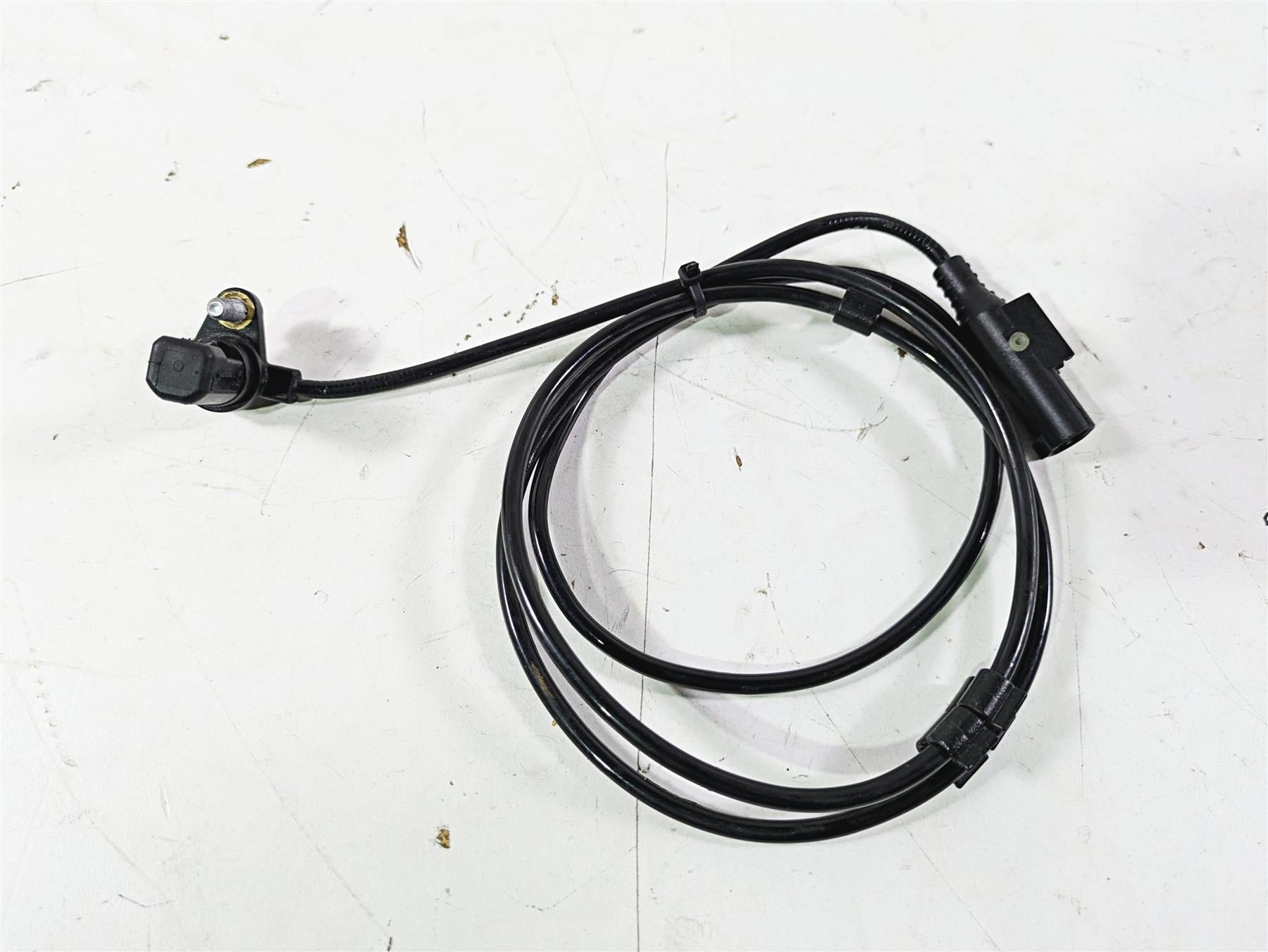 2014 Moto Guzzi California 1400 Touring Rear Abs Speed Sensor 859792 {{ shop.shopifyCountryName }} - Mototech271