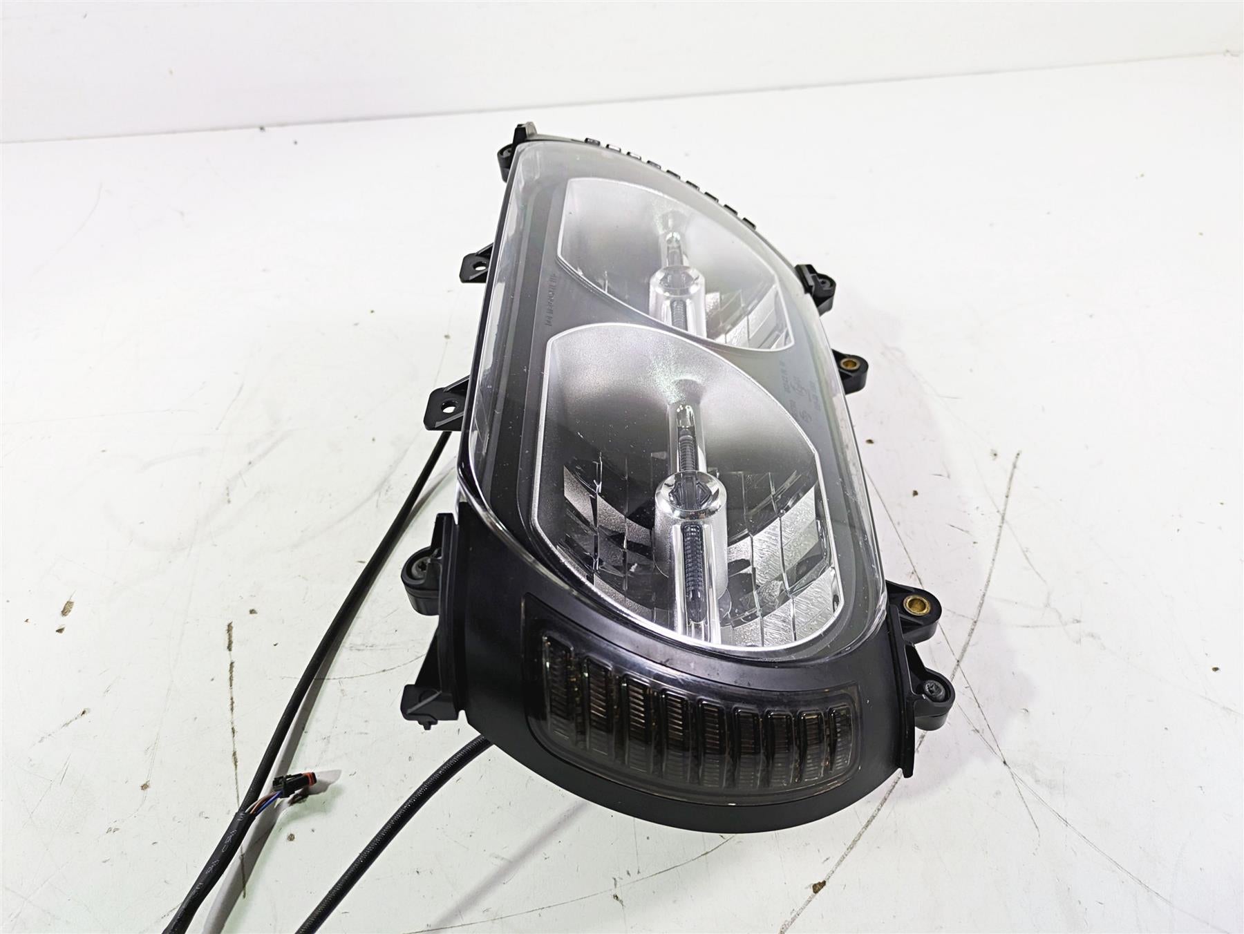 2016 Harley Touring FLTRX Road Glide Headlight Head Light Lamp 67700199 {{ shop.shopifyCountryName }} - Mototech271