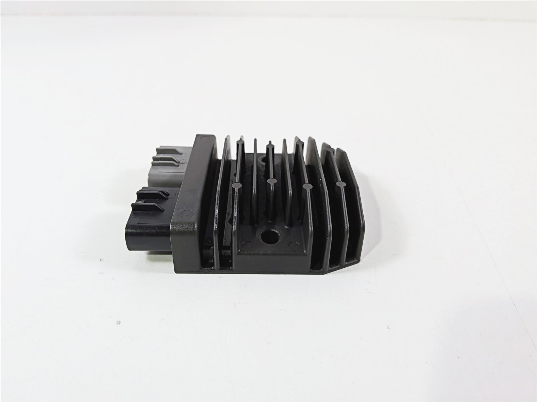 2015 Ducati Diavel Dark Rectifier Voltage Regulator 54040301B FH020AA-Mototech271