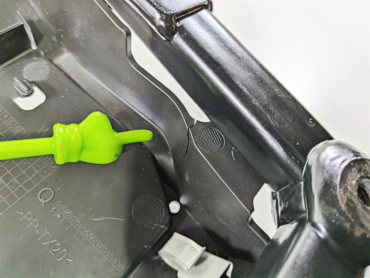 2019 BMW R1250GS K50 Black Rear Subframe Inner Fender Set 46518354222 {{ shop.shopifyCountryName }} - Mototech271