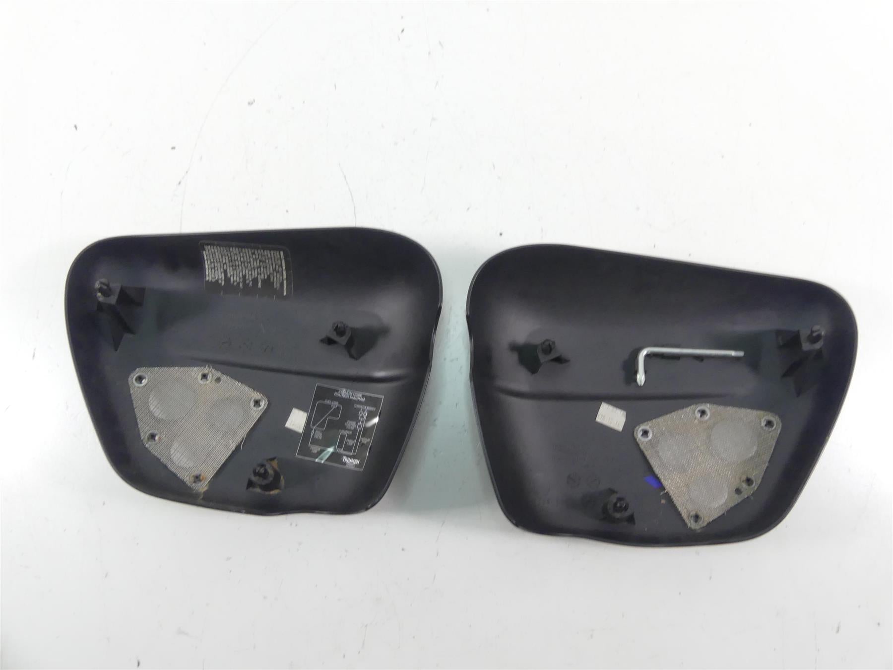 2017 Triumph Thruxton 1200 R Side Cover Cowl Fairing Set T2306085 T2306084 {{ shop.shopifyCountryName }} - Mototech271