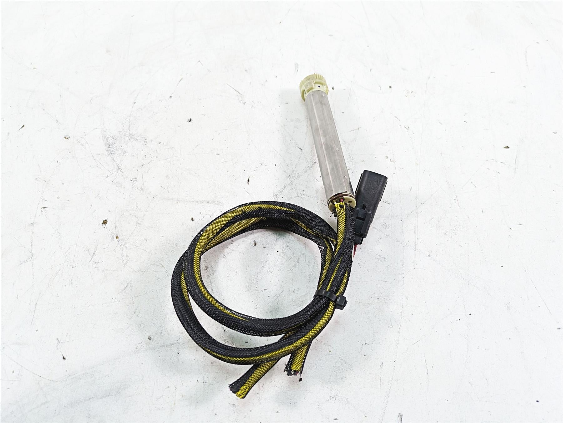 2010 Harley Touring FLHTCU Electra Glide E-Throttle Sensor - Read 32305-08B {{ shop.shopifyCountryName }} - Mototech271