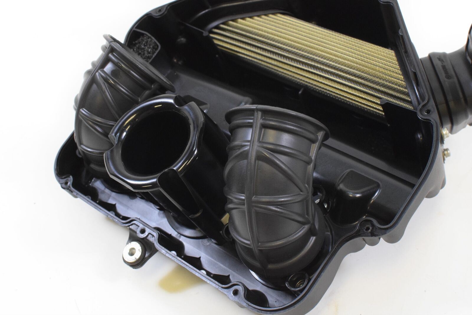 2015 MV Agusta B3 Brutale 675 Air Box Filter With Tubes 8000B5482 {{ shop.shopifyCountryName }} - Mototech271