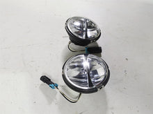 Load image into Gallery viewer, 2018 Indian Chieftain Limited Front Fog Spot Light Lamp Lens Set 2412962
