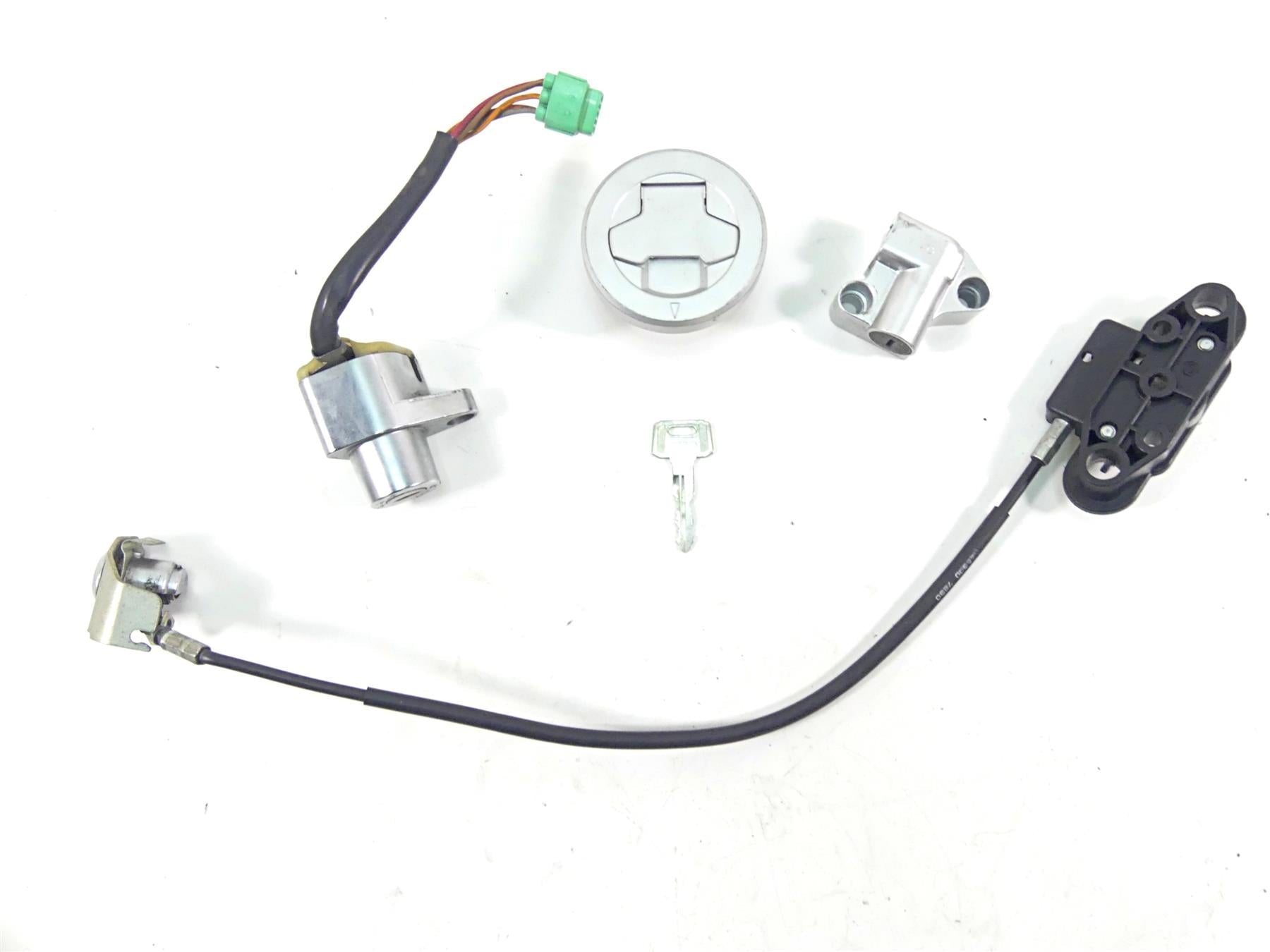 2008 Suzuki M109R VZR1800 Ignition Switch Key Lock Tank Cap Set 37000-48860 {{ shop.shopifyCountryName }} - Mototech271