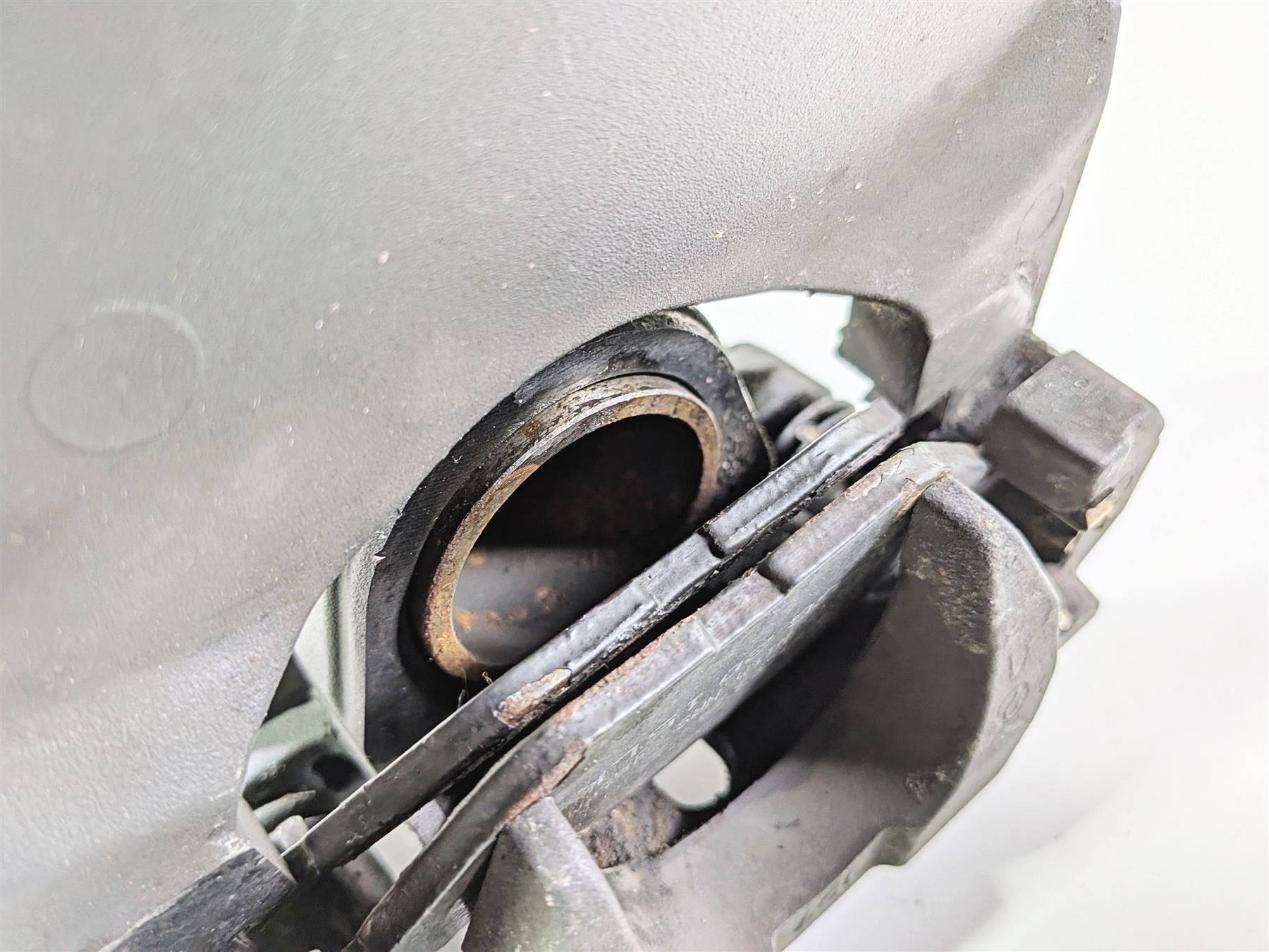 2012 Yamaha XV1900 Raider S Rear Caliper & Bracket 5C7-2580W-20-00 {{ shop.shopifyCountryName }} - Mototech271