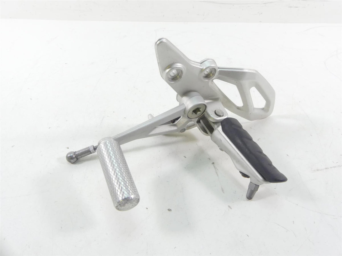 2016 BMW R1200RS K54 Left Front Driver Rider Footpeg Set & Shifter 46718540796 {{ shop.shopifyCountryName }} - Mototech271