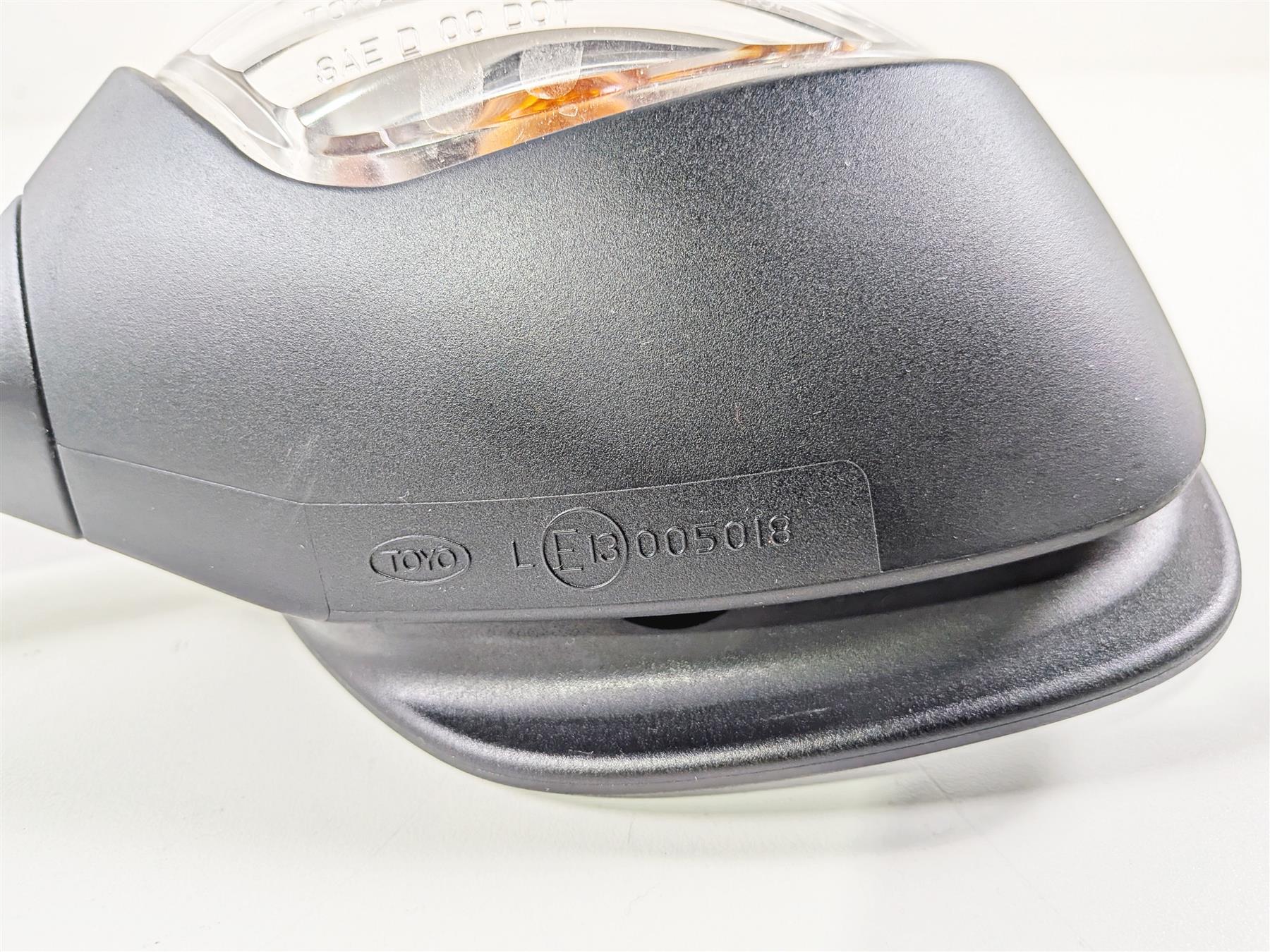 2024 Suzuki GSXR600 Left Rear View Mirror Blinker 56600-47H01 {{ shop.shopifyCountryName }} - Mototech271