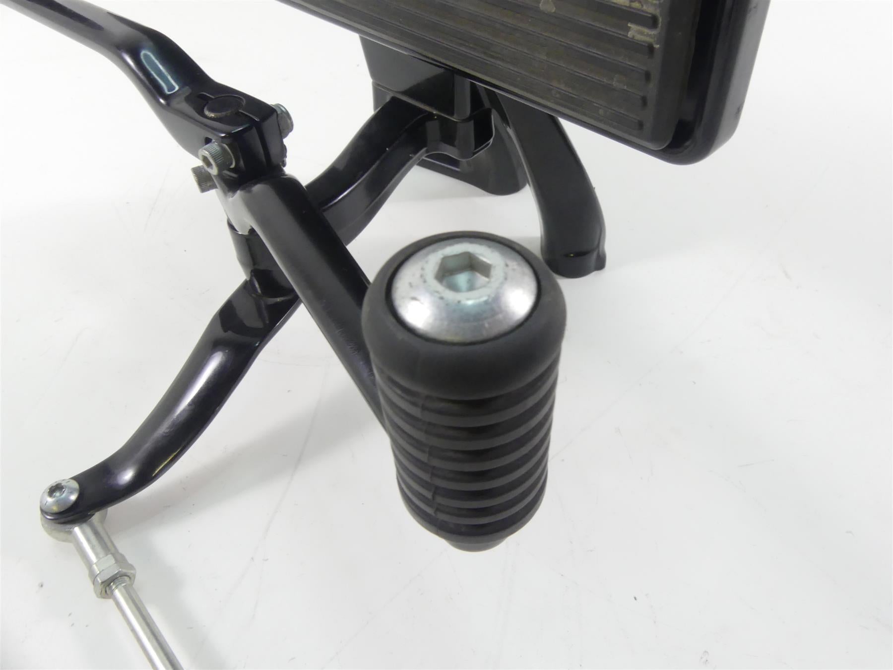 2019 Harley FLHC Softail Heritage Front Left Floor Board Shifter Set 50500630 {{ shop.shopifyCountryName }} - Mototech271
