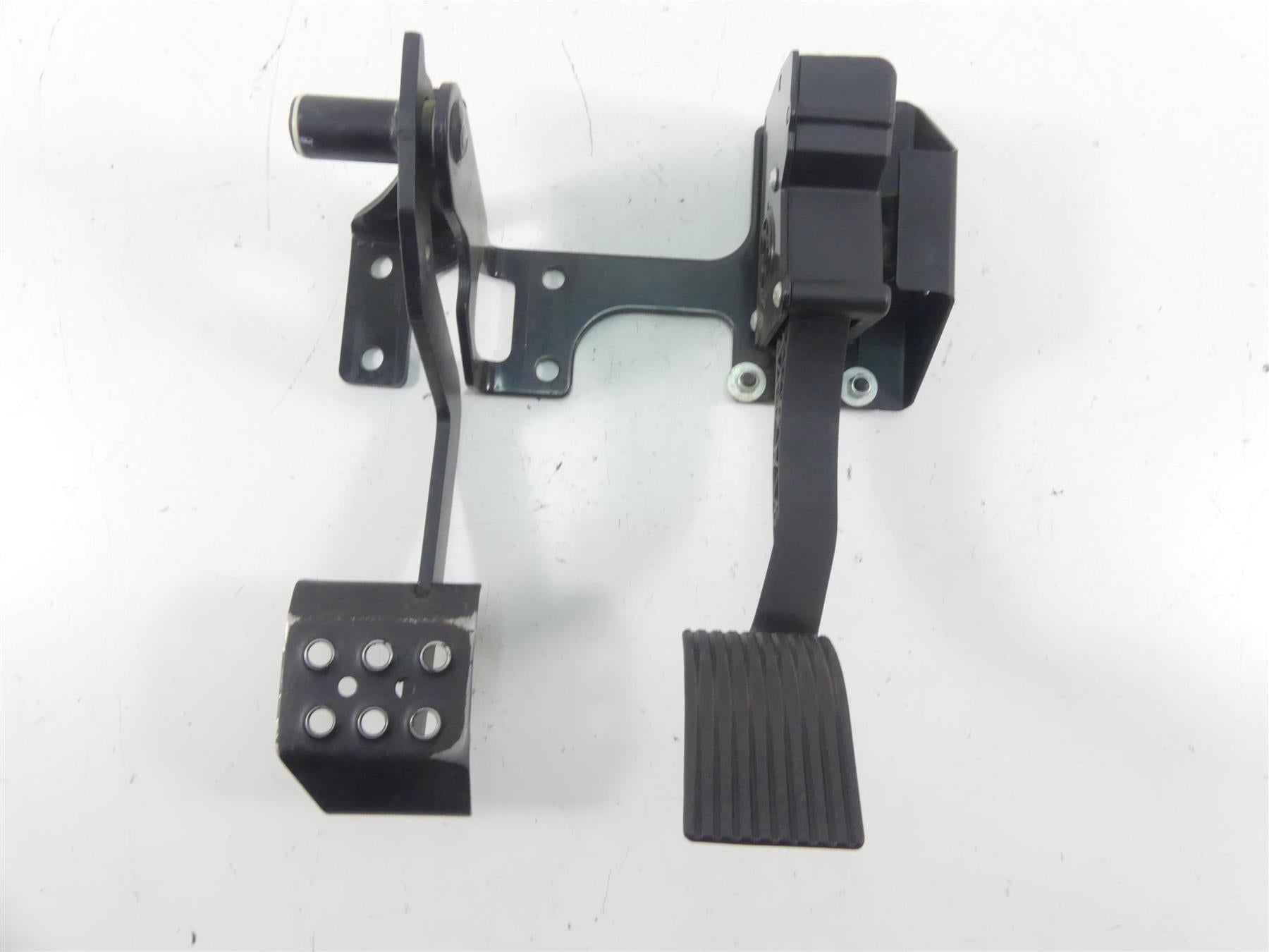 2021 Polaris RZR XP 1000 EPS Brake & Accelerate Pedal Mount Set 1021765 4014042 {{ shop.shopifyCountryName }} - Mototech271