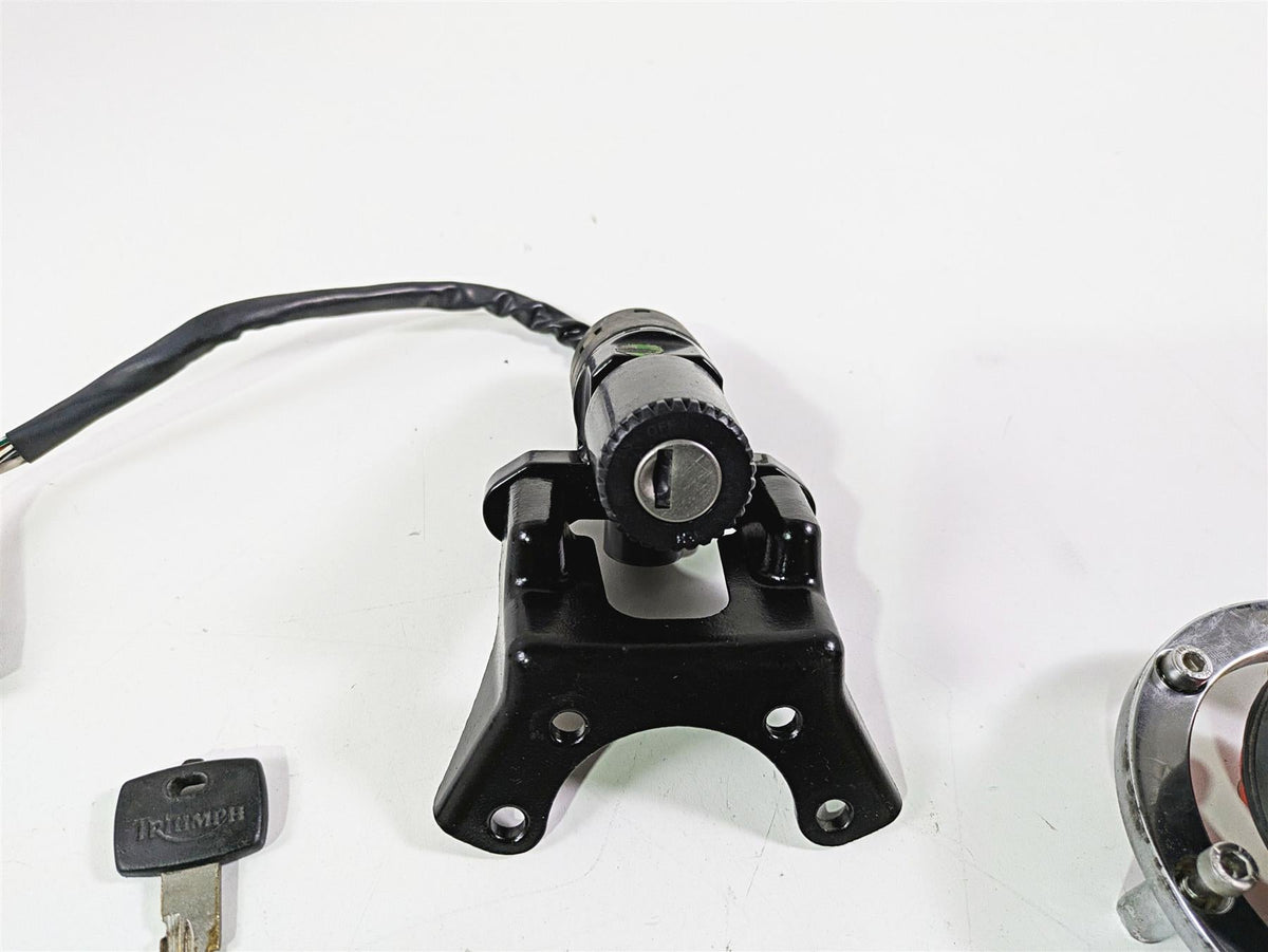 2006 Triumph Rocket 3 Ignition Switch Key Lock Tank Cap Set T2501074 T2502540 {{ shop.shopifyCountryName }} - Mototech271