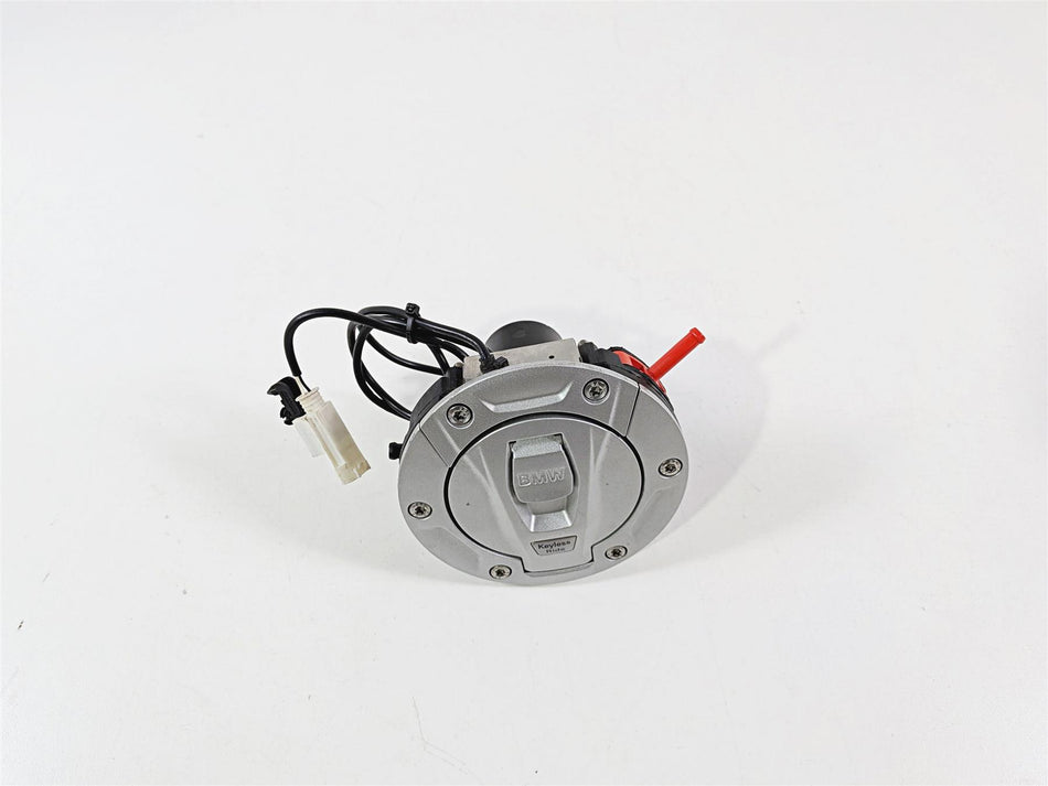 2019 BMW R1250GS K50 Keyless Fuel Gas Petrol Cap Lid Door 16118531632 {{ shop.shopifyCountryName }} - Mototech271