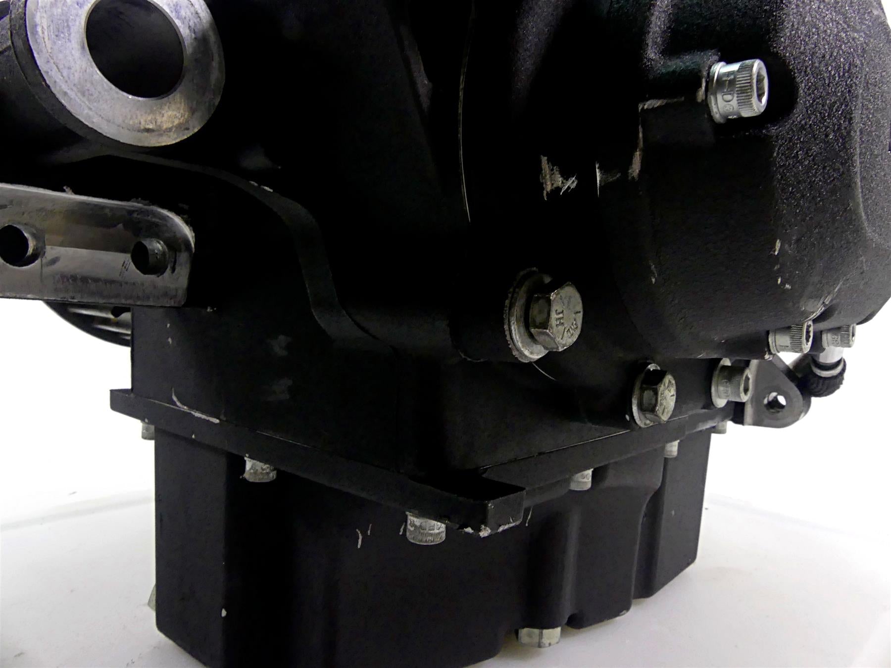 2010 Harley FXDF Dyna Fat Bob Transmission Gear Box 6 Speed 3K 33083-10A {{ shop.shopifyCountryName }} - Mototech271