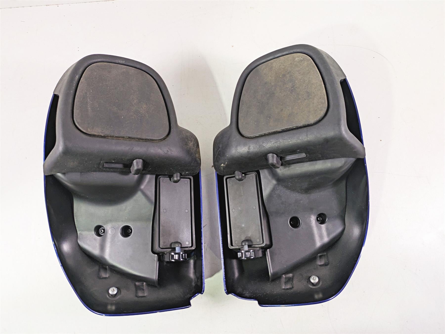 2015 Harley Touring FLHTKL Electra Glide Lower Leg Fairing Cover Set 57100112 {{ shop.shopifyCountryName }} - Mototech271