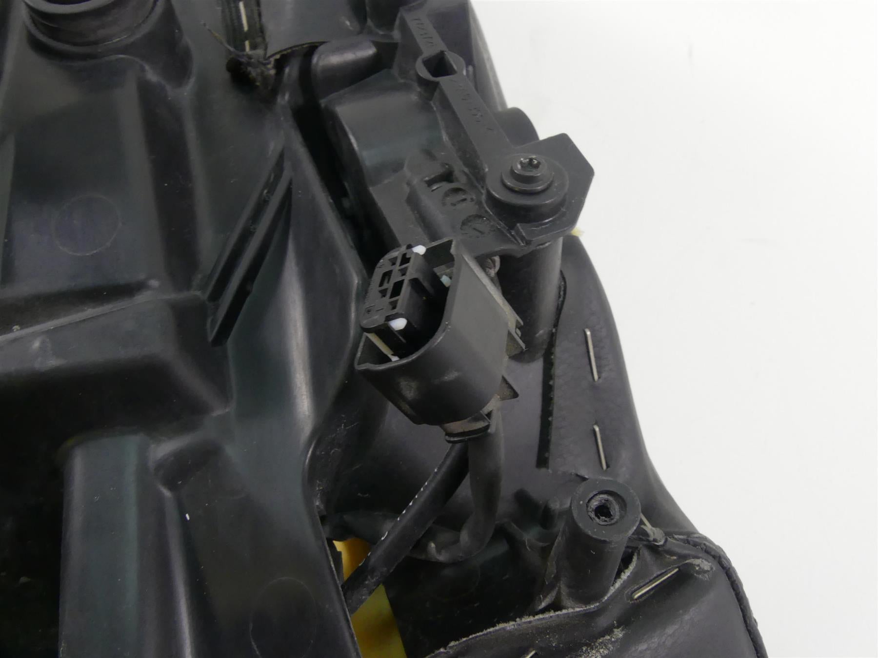 2014 BMW K1600 GTL K48 Heated Rider Driver Seat Saddle Standard 52537716434 {{ shop.shopifyCountryName }} - Mototech271
