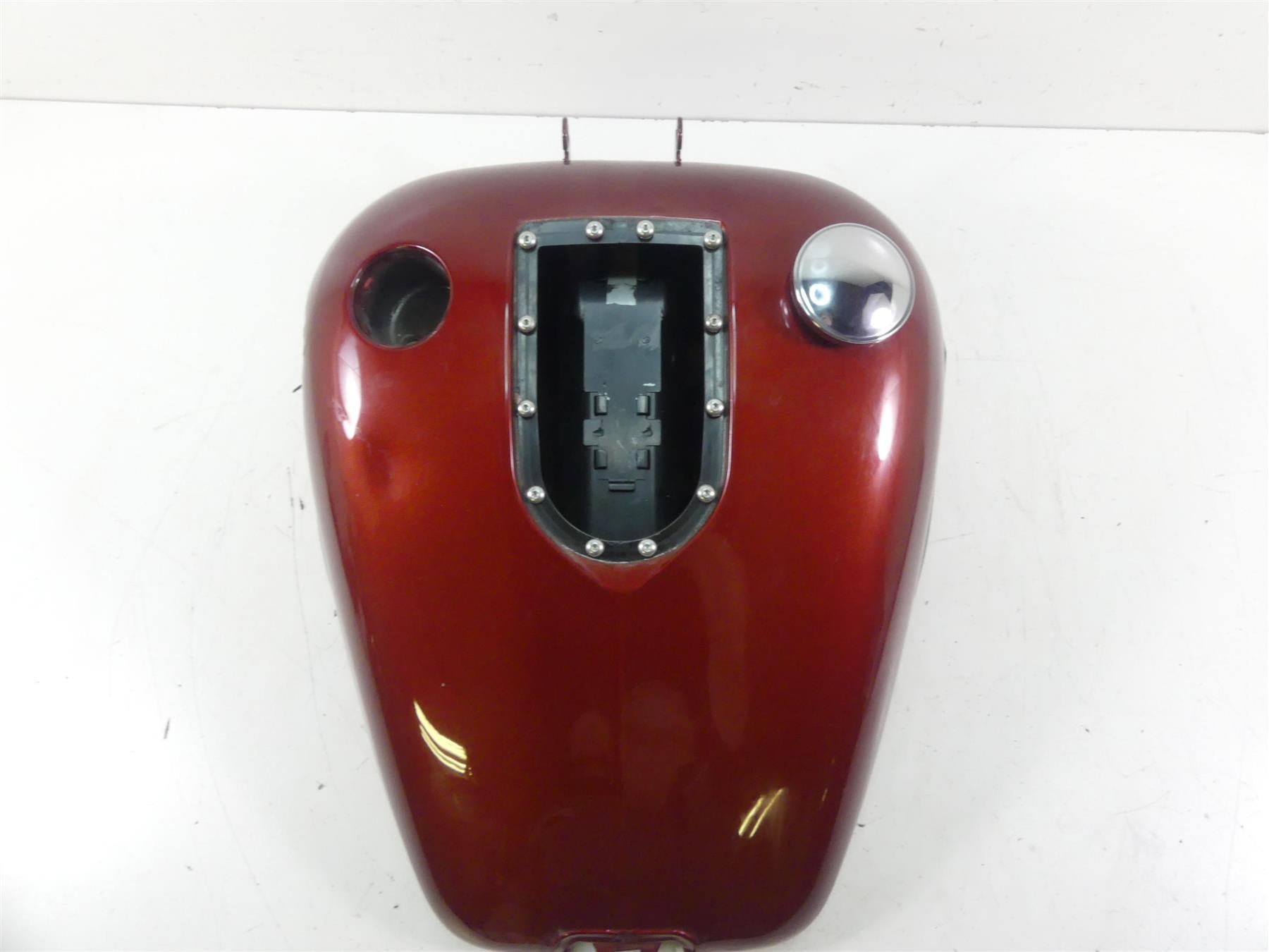 2009 Harley FXDF Dyna Fat Bob Fuel Gas Petrol Tank 61000705 {{ shop.shopifyCountryName }} - Mototech271