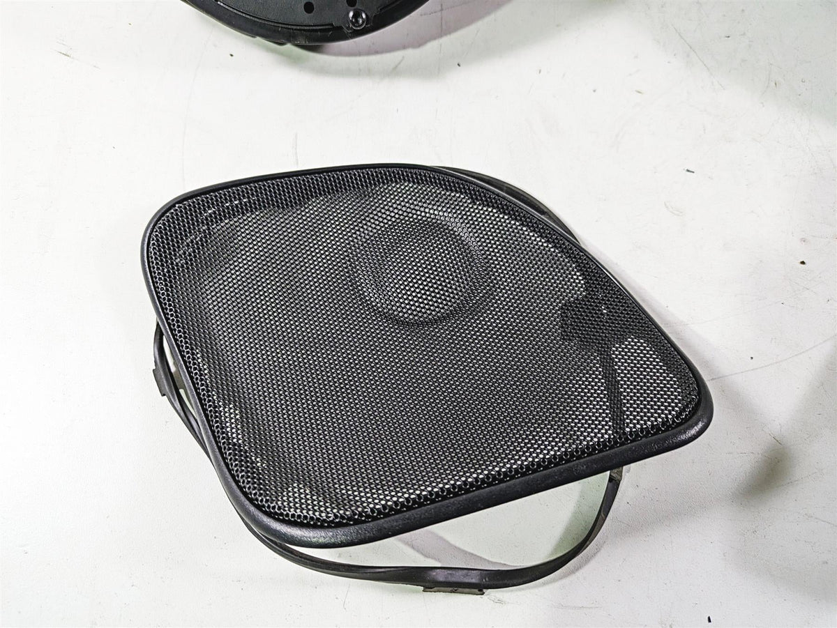 2017 Harley Touring FLTRXS Road Glide Left Right Speaker Housing -READ 76000460 {{ shop.shopifyCountryName }} - Mototech271