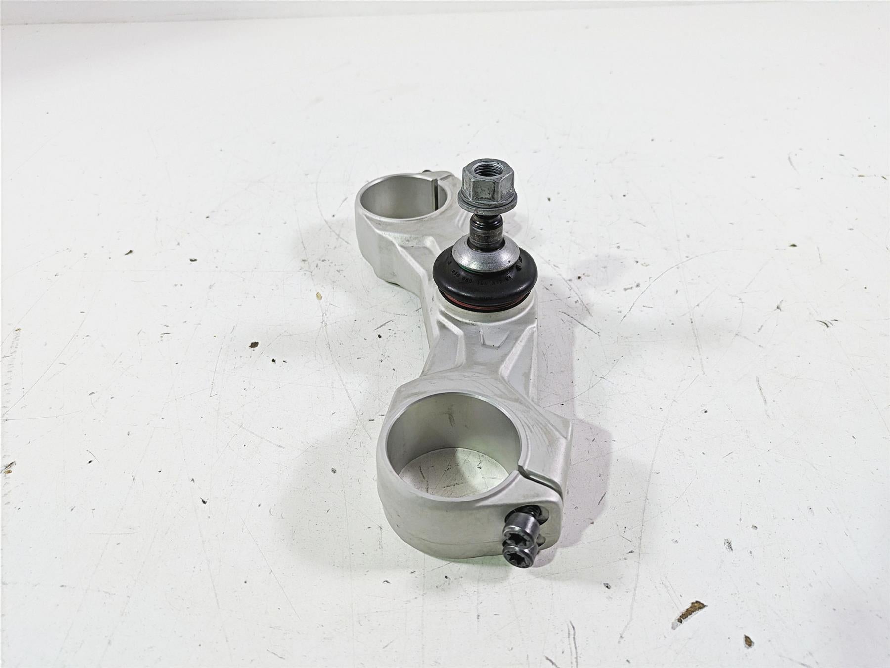 2014 BMW R1200 RT RTW K52 Lower Triple Tree Steering Clamp 31428549492 {{ shop.shopifyCountryName }} - Mototech271