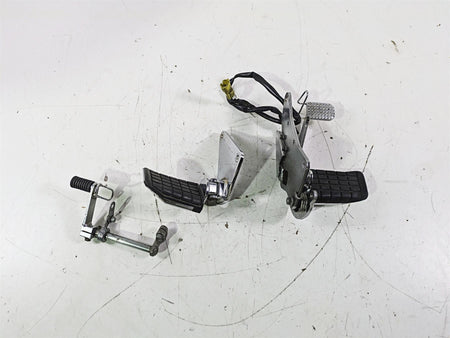 2002 Honda GL1500 CD Valkyrie Deluxe Front Footpeg & Pedal Set 50615-MZ0-000 {{ shop.shopifyCountryName }} - Mototech271