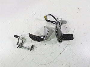 2002 Honda GL1500 CD Valkyrie Deluxe Front Footpeg & Pedal Set 50615-MZ0-000 | Mototech271