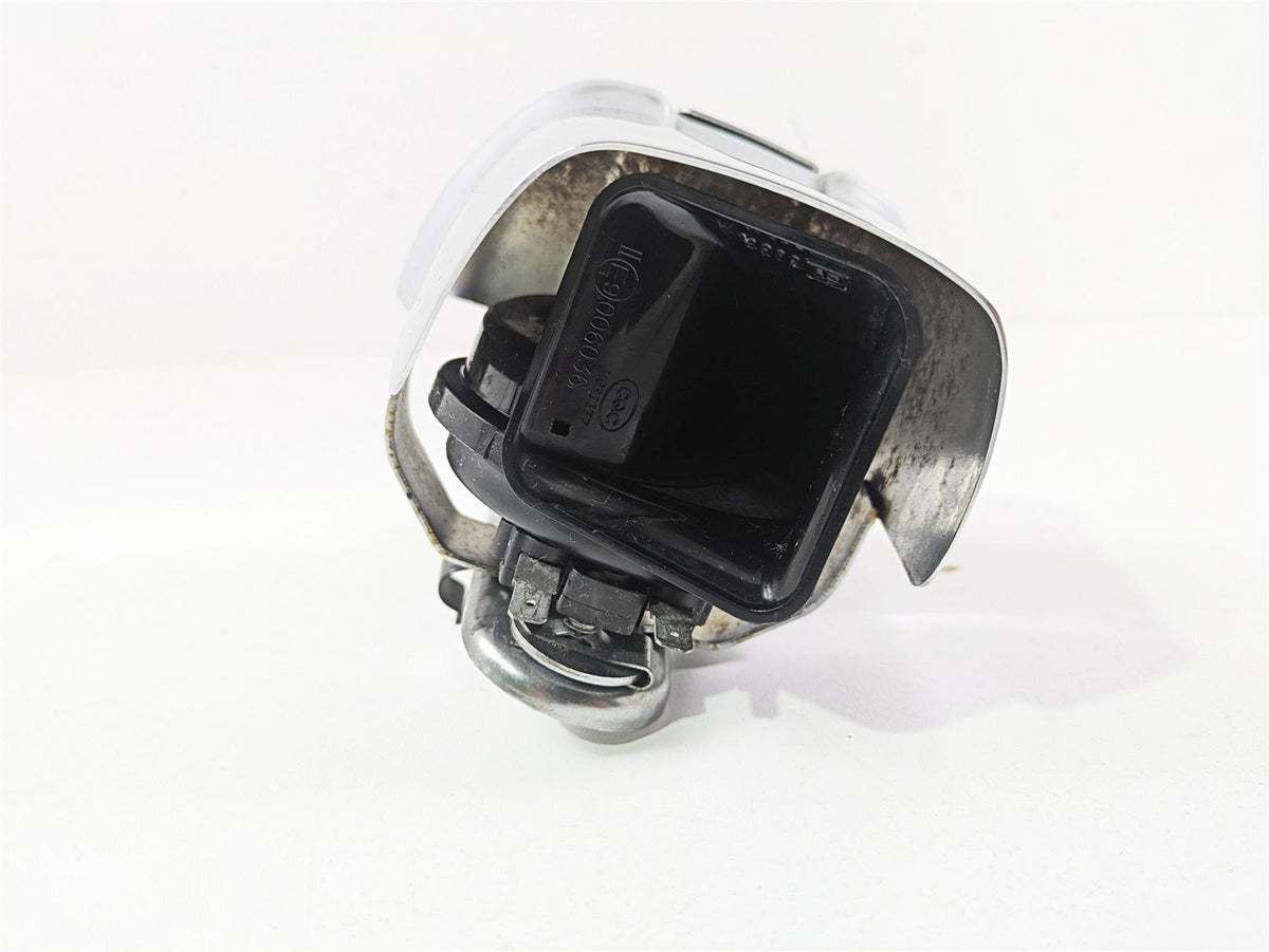 2021 Harley Touring FLTRX Road Glide Horn & Chrome Cover 61300523A 69060-90H {{ shop.shopifyCountryName }} - Mototech271