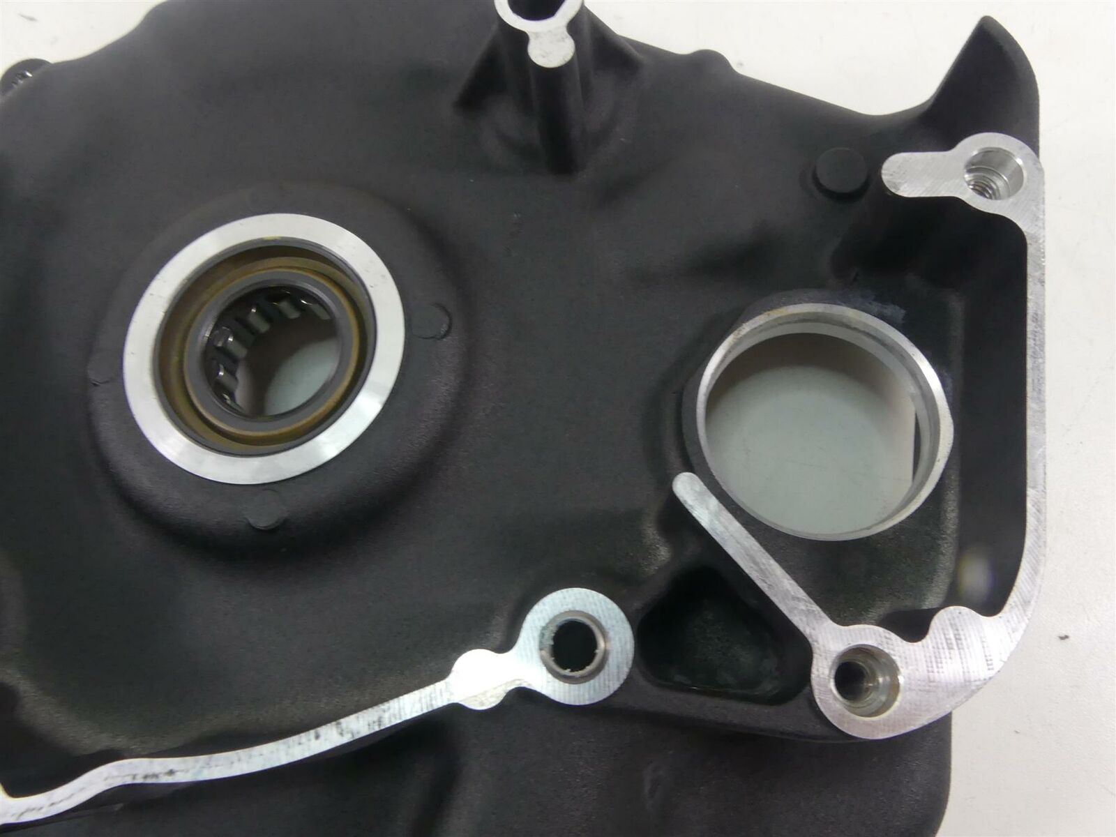 2017 Harley FXDLS Dyna Low Rider Inner Primary Drive Clutch Cover -Mid 60681-06C {{ shop.shopifyCountryName }} - Mototech271