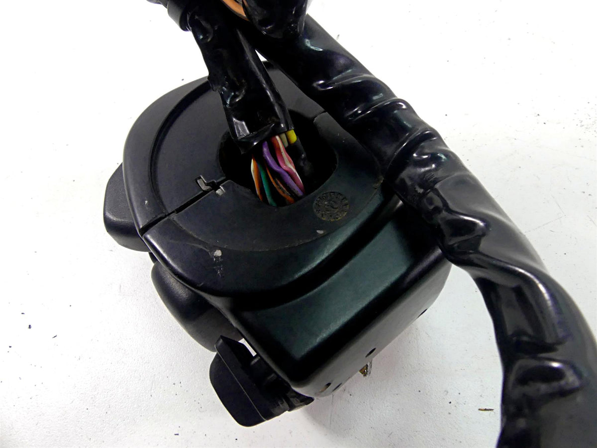 2004 Harley Touring FLHTCUI Electra Glide Left Hand Control Switch 71685-06A {{ shop.shopifyCountryName }} - Mototech271