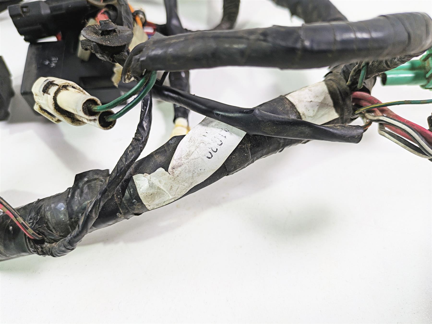 2006 Suzuki GSXR1000 K6 Main Wiring Harness Loom - No Cuts 36610-41G30 {{ shop.shopifyCountryName }} - Mototech271