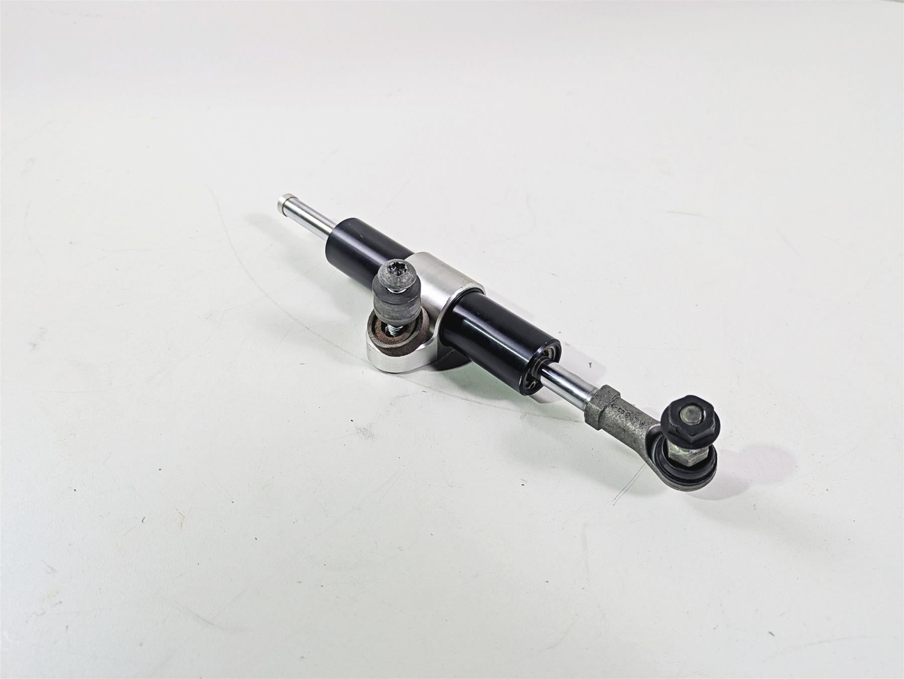2016 BMW R1200RT K52 Steering Damper & Mounts Set 32768549363 {{ shop.shopifyCountryName }} - Mototech271