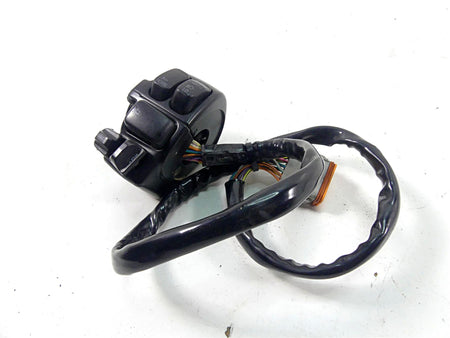 2004 Harley Touring FLHTCUI Electra Glide Left Hand Control Switch 71685-06A {{ shop.shopifyCountryName }} - Mototech271