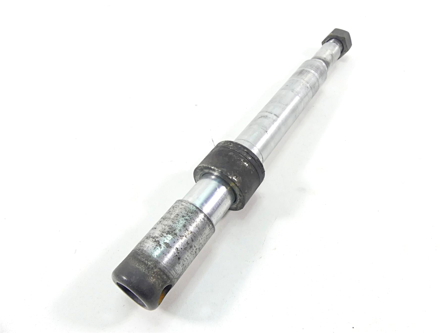 2014 Harley VRSCF Muscle V-Rod Front Axle Wheel Spindle 25mm 41628-08 {{ shop.shopifyCountryName }} - Mototech271